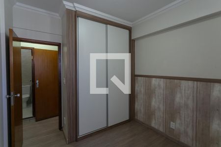 Quarto 1 de apartamento para alugar com 2 quartos, 120m² em Santa Efigênia, Belo Horizonte