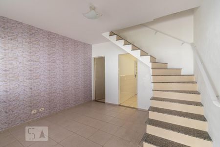 Sala de casa de condomínio para alugar com 2 quartos, 61m² em Jardim Matarazzo, São Paulo