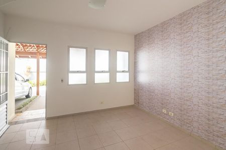 Sala de casa de condomínio para alugar com 2 quartos, 61m² em Jardim Matarazzo, São Paulo