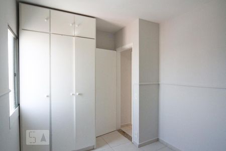 Quarto 2 de apartamento para alugar com 2 quartos, 60m² em Vila Iorio, São Paulo