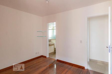 suíte de apartamento para alugar com 2 quartos, 72m² em Funcionários, Belo Horizonte