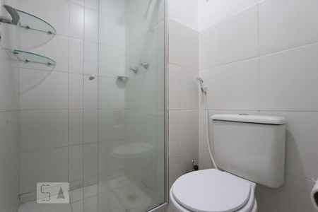 Banheiro Social de apartamento para alugar com 2 quartos, 52m² em Jacarepaguá, Rio de Janeiro