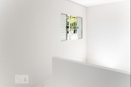 Sala/Quarto de kitnet/studio para alugar com 2 quartos, 28m² em Vila Tolstoi, São Paulo