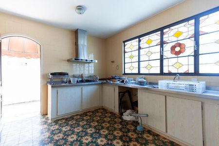 cozinha de casa para alugar com 4 quartos, 570m² em Jardim Guanabara, Campinas