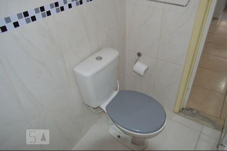 Banheiro de kitnet/studio à venda com 1 quarto, 30m² em Centro, Niterói