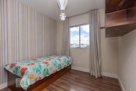 Quarto 2 de apartamento para alugar com 3 quartos, 80m² em Ouro Preto, Belo Horizonte