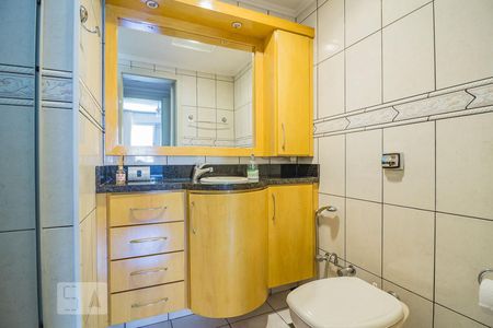 Banheiro de apartamento para alugar com 2 quartos, 65m² em Centro Histórico, Porto Alegre