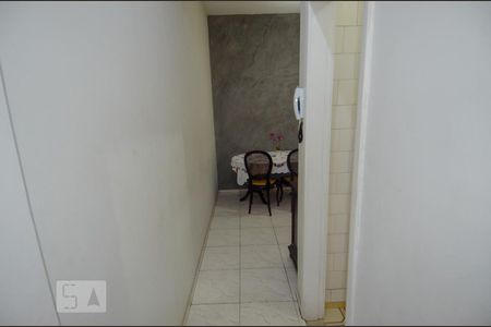 Entrada de apartamento para alugar com 2 quartos, 50m² em Catete, Rio de Janeiro