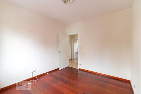 Quarto 1 de casa para alugar com 3 quartos, 211m² em Jardim Maia, Guarulhos