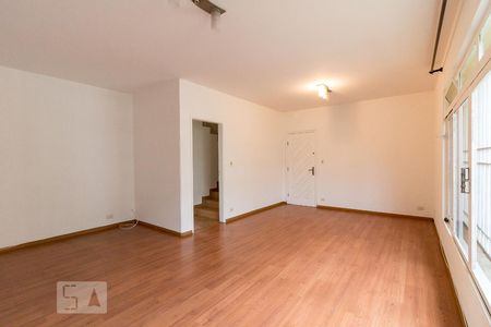 Sala de casa para alugar com 3 quartos, 211m² em Jardim Maia, Guarulhos