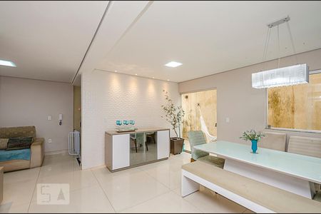 Sala de casa para alugar com 4 quartos, 280m² em Cinquentenario, Belo Horizonte