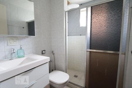 Banheiro de apartamento para alugar com 1 quarto, 50m² em Pechincha, Rio de Janeiro