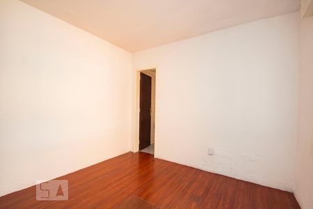 Quarto  de apartamento para alugar com 1 quarto, 50m² em Jardim do Salso, Porto Alegre