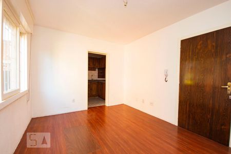 Sala de apartamento para alugar com 1 quarto, 50m² em Jardim do Salso, Porto Alegre