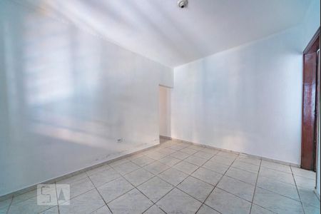 Quarto 1 de casa para alugar com 2 quartos, 66m² em Jardim Santo Alberto, Santo André