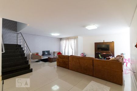 Sala 1 de casa para alugar com 5 quartos, 500m² em Jardim Gumercindo, Guarulhos