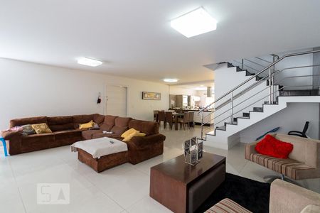 Sala 1 de casa para alugar com 5 quartos, 500m² em Jardim Gumercindo, Guarulhos