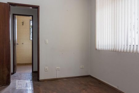 Sala de casa para alugar com 4 quartos, 140m² em Barro Preto, Belo Horizonte