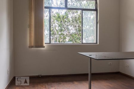 Sala de casa para alugar com 4 quartos, 140m² em Barro Preto, Belo Horizonte