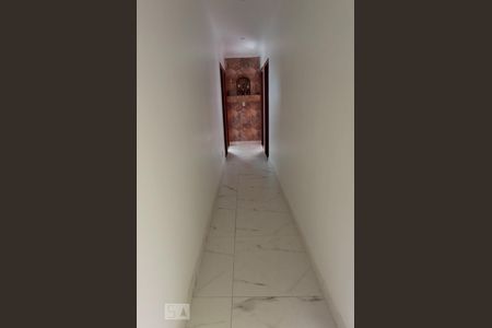 Corredor de casa para alugar com 3 quartos, 162m² em Taguatinga Norte (taguatinga), Brasília