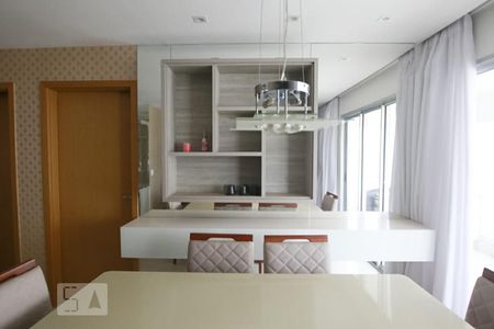 Sala/Sala de Jantar de apartamento para alugar com 3 quartos, 108m² em Jardim Goiás, Goiânia