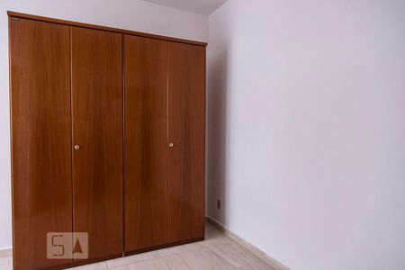 Sala/Quarto de kitnet/studio para alugar com 1 quarto, 30m² em João Pinheiro, Belo Horizonte