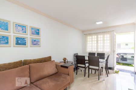 Sala de casa de condomínio para alugar com 3 quartos, 88m² em Utinga, Santo André