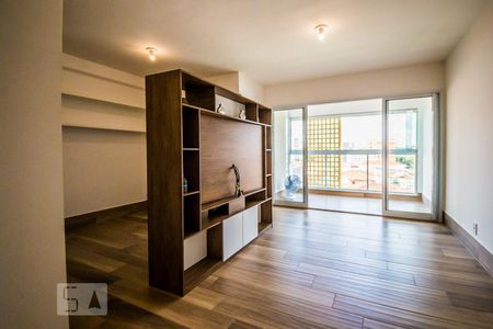 Sala de kitnet/studio para alugar com 1 quarto, 45m² em Centro, Campinas