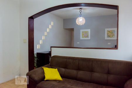 Sala de casa para alugar com 3 quartos, 250m² em Jardim Roberto, Osasco