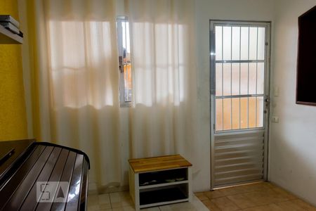 Sala de casa para alugar com 3 quartos, 250m² em Jardim Roberto, Osasco