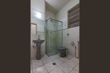 Banheiro Social de apartamento para alugar com 2 quartos, 100m² em Centro, Belo Horizonte