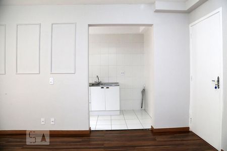 Sala de apartamento à venda com 2 quartos, 48m² em Jardim Henriqueta, Taboão da Serra