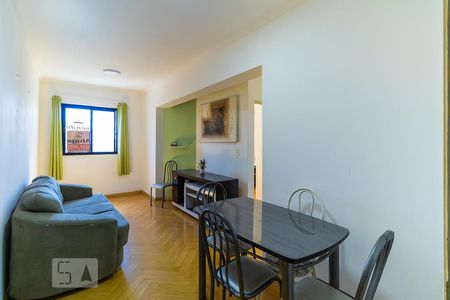 Sala de apartamento à venda com 1 quarto, 50m² em Vila Itapura, Campinas