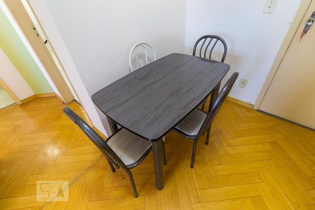 Sala - Mesa e cadeiras de apartamento à venda com 1 quarto, 50m² em Vila Itapura, Campinas