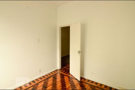 Quarto 1 de apartamento para alugar com 3 quartos, 71m² em Botafogo, Rio de Janeiro