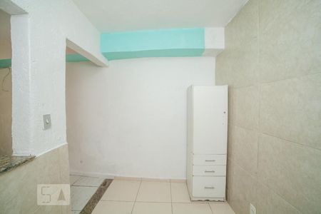 Cozinha de apartamento para alugar com 1 quarto, 23m² em União, Belo Horizonte