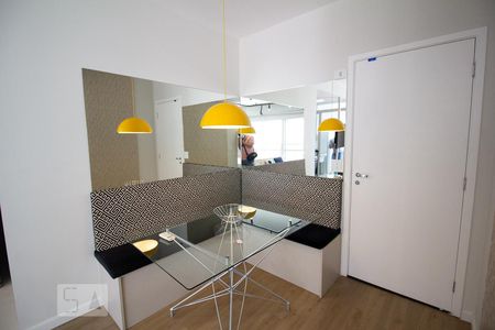 Sala de apartamento para alugar com 1 quarto, 50m² em Centro, Jundiaí