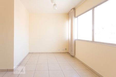 Sala de apartamento para alugar com 2 quartos, 84m² em Vila Pirajussara, São Paulo