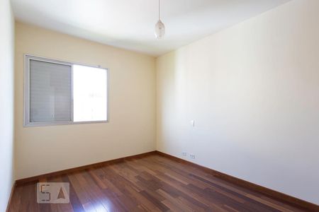 Quarto 1 de apartamento para alugar com 2 quartos, 84m² em Vila Pirajussara, São Paulo