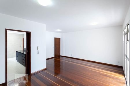 Sala de apartamento à venda com 3 quartos, 110m² em Funcionários, Belo Horizonte