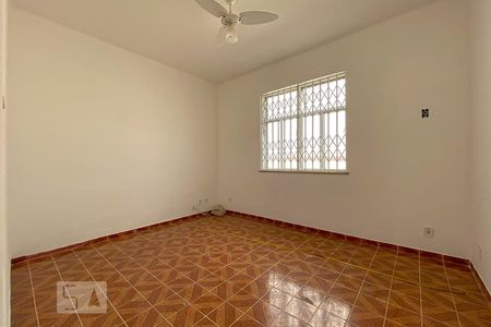 Quarto 1 de apartamento para alugar com 2 quartos, 80m² em Vila Cosmos, Rio de Janeiro