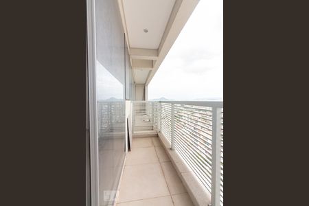 Varanda de kitnet/studio à venda com 1 quarto, 32m² em Vila Yara, Osasco