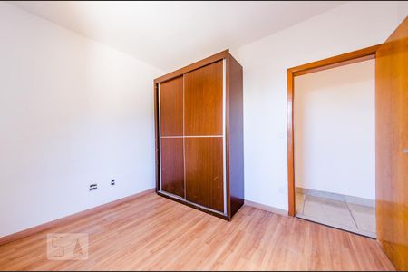 Quarto 2 de apartamento para alugar com 4 quartos, 100m² em Minas Brasil, Belo Horizonte