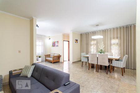 Sala de casa para alugar com 3 quartos, 500m² em Vila Lucinda, Santo André