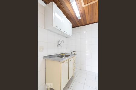 Cozinha de kitnet/studio para alugar com 1 quarto, 21m² em Catete, Rio de Janeiro