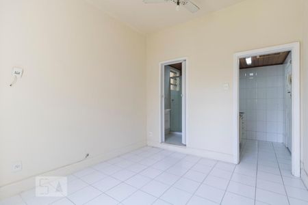 Sala/Quarto de kitnet/studio para alugar com 1 quarto, 21m² em Catete, Rio de Janeiro