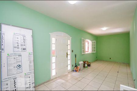 Sala de casa para alugar com 4 quartos, 224m² em Palmeiras, Belo Horizonte