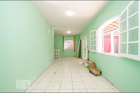 Sala de casa para alugar com 4 quartos, 224m² em Palmeiras, Belo Horizonte