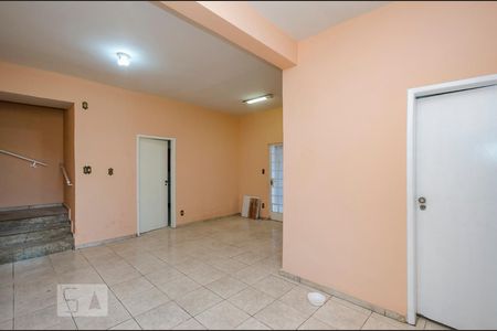 Sala piso inferior de casa para alugar com 4 quartos, 224m² em Palmeiras, Belo Horizonte