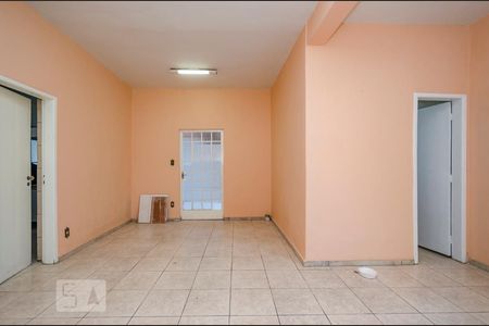 Sala piso inferior de casa para alugar com 4 quartos, 224m² em Palmeiras, Belo Horizonte